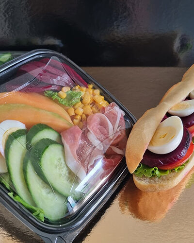 Maison Bourgogne Voves - salade composée - sandwich végétarien