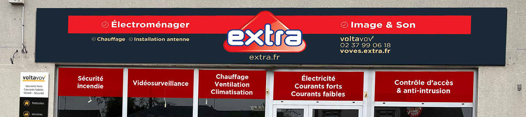 Devanture magasin Extra Voves