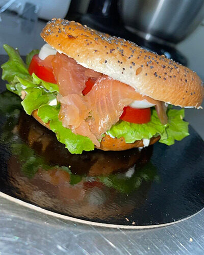 Maison-Bourgogne-Voves-bagel-saumon